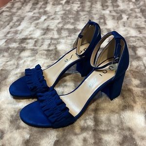 🧿Blue Heels🧿Size 7.5🧿